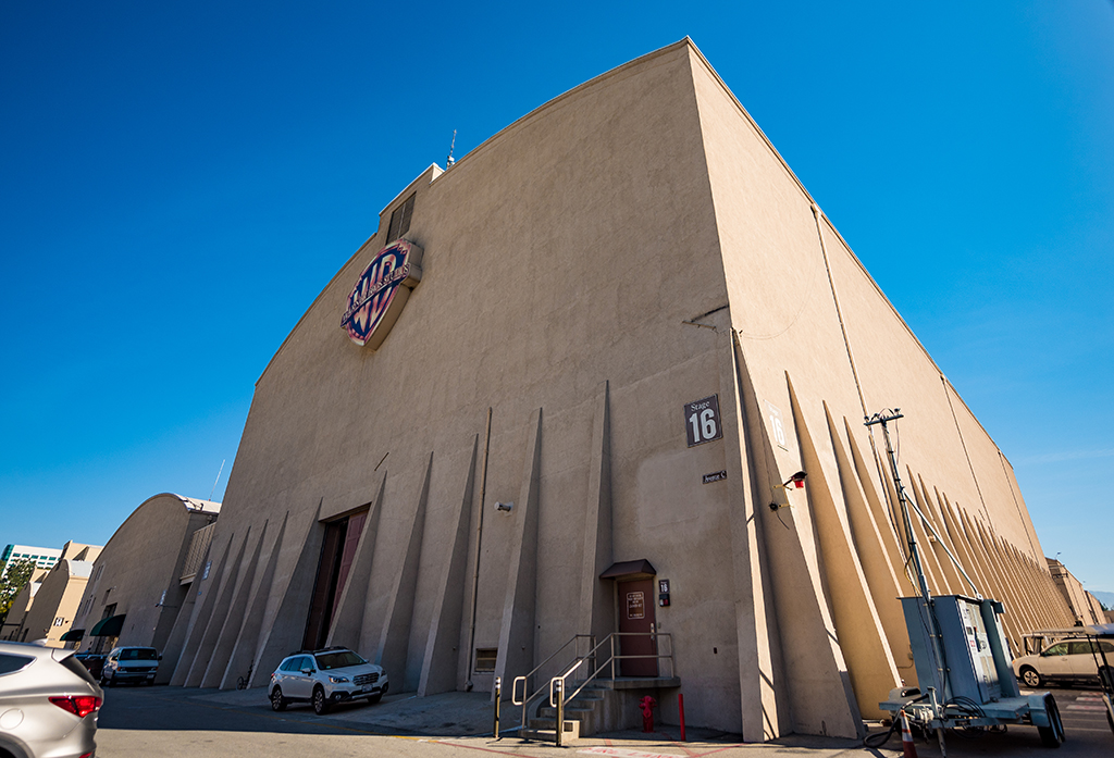 Netflix y Warner: El Nuevo Monopolio del Capital